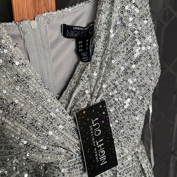 ✨4/$30 Urban Heritage  Night Out dress - Picture 3 of 3